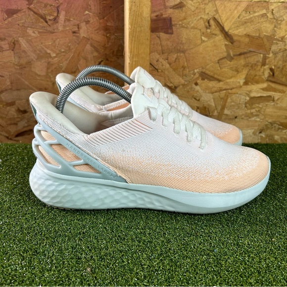 Kizik Shoes Kizik Athens White Coral Hands Free Lace Up Sneakers